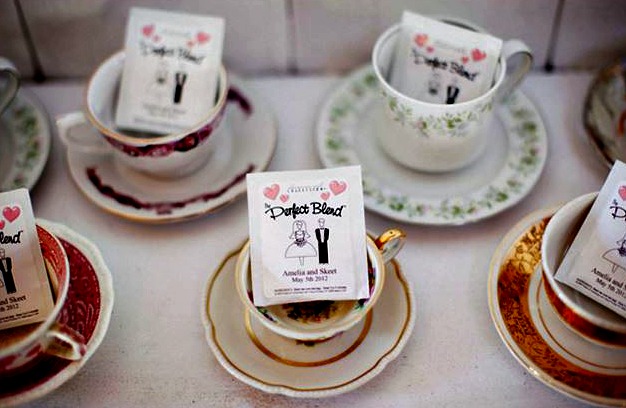 Photo source: moncheribridals.com