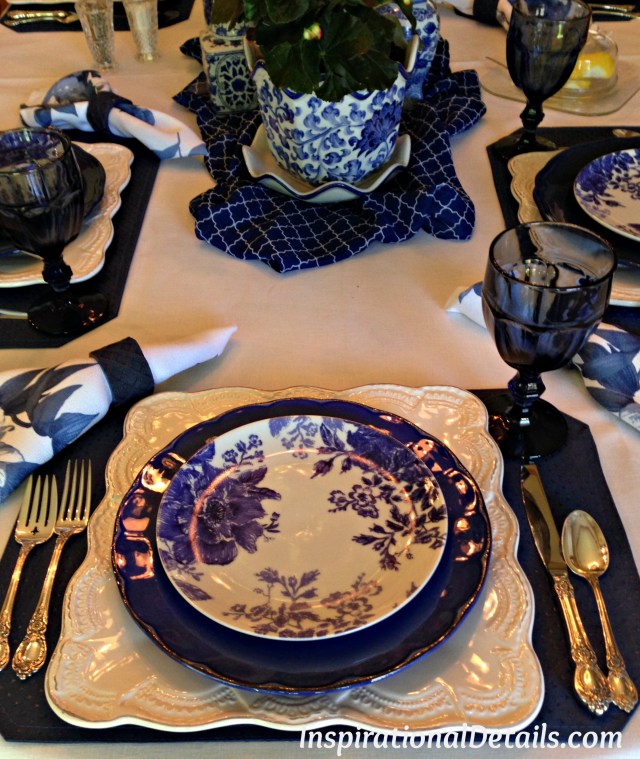 beautiful blue tablescape ideas