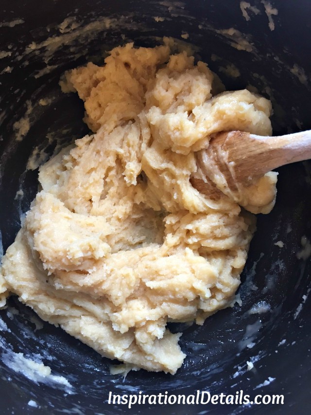 French appetizer ideas - gougeres